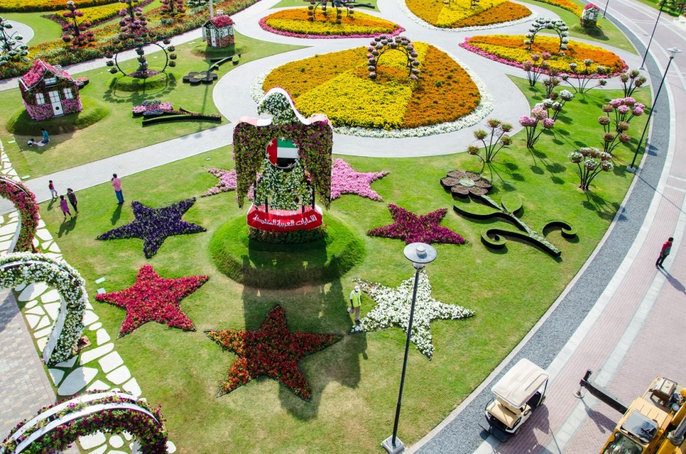 Hermoso Y Sorprendente Jardín De 6,7 Hectáreas Lleno De Flores De Dubai